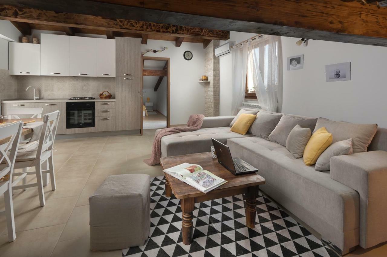 מדולין Apartman Ulika מראה חיצוני תמונה