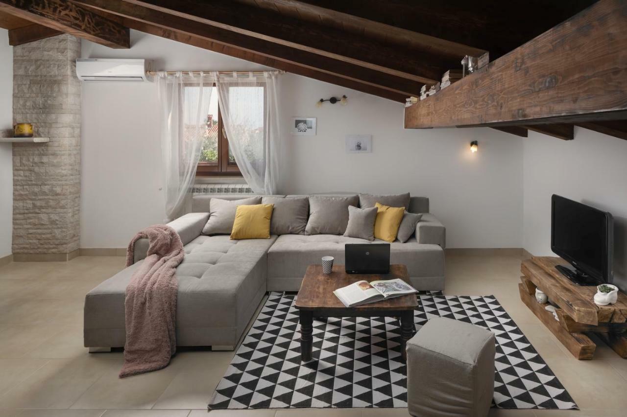 מדולין Apartman Ulika מראה חיצוני תמונה