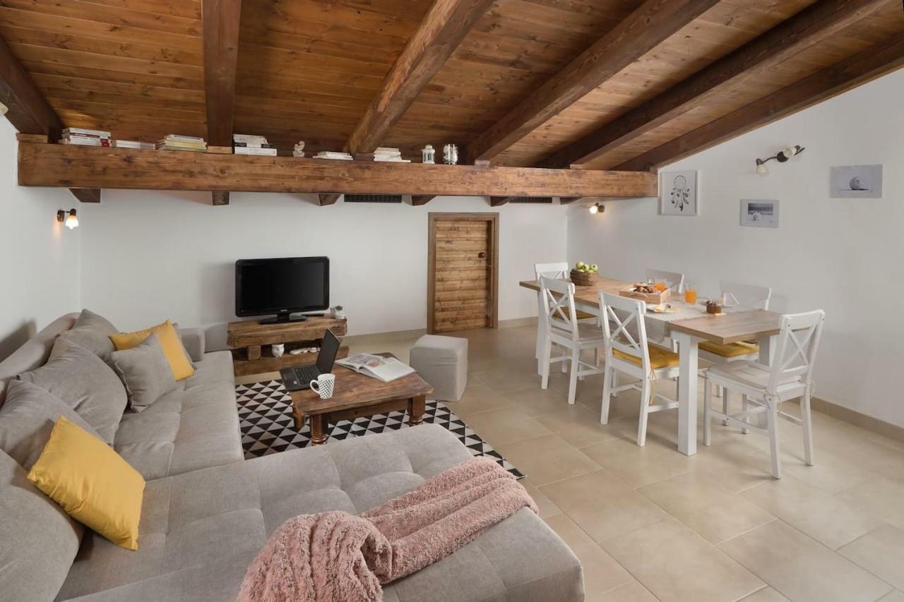 מדולין Apartman Ulika מראה חיצוני תמונה