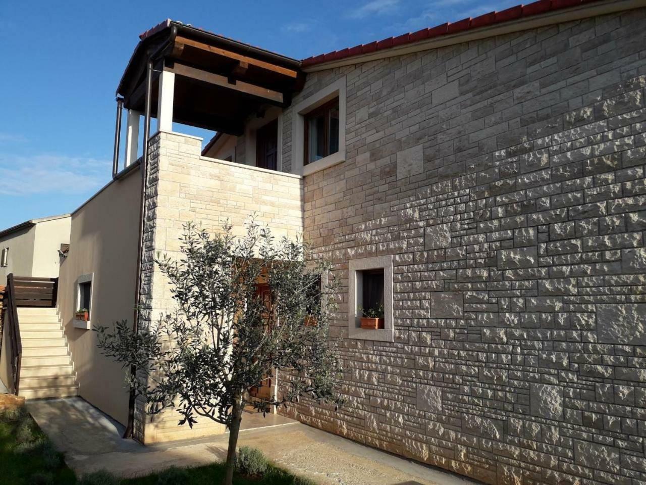 מדולין Apartman Ulika מראה חיצוני תמונה