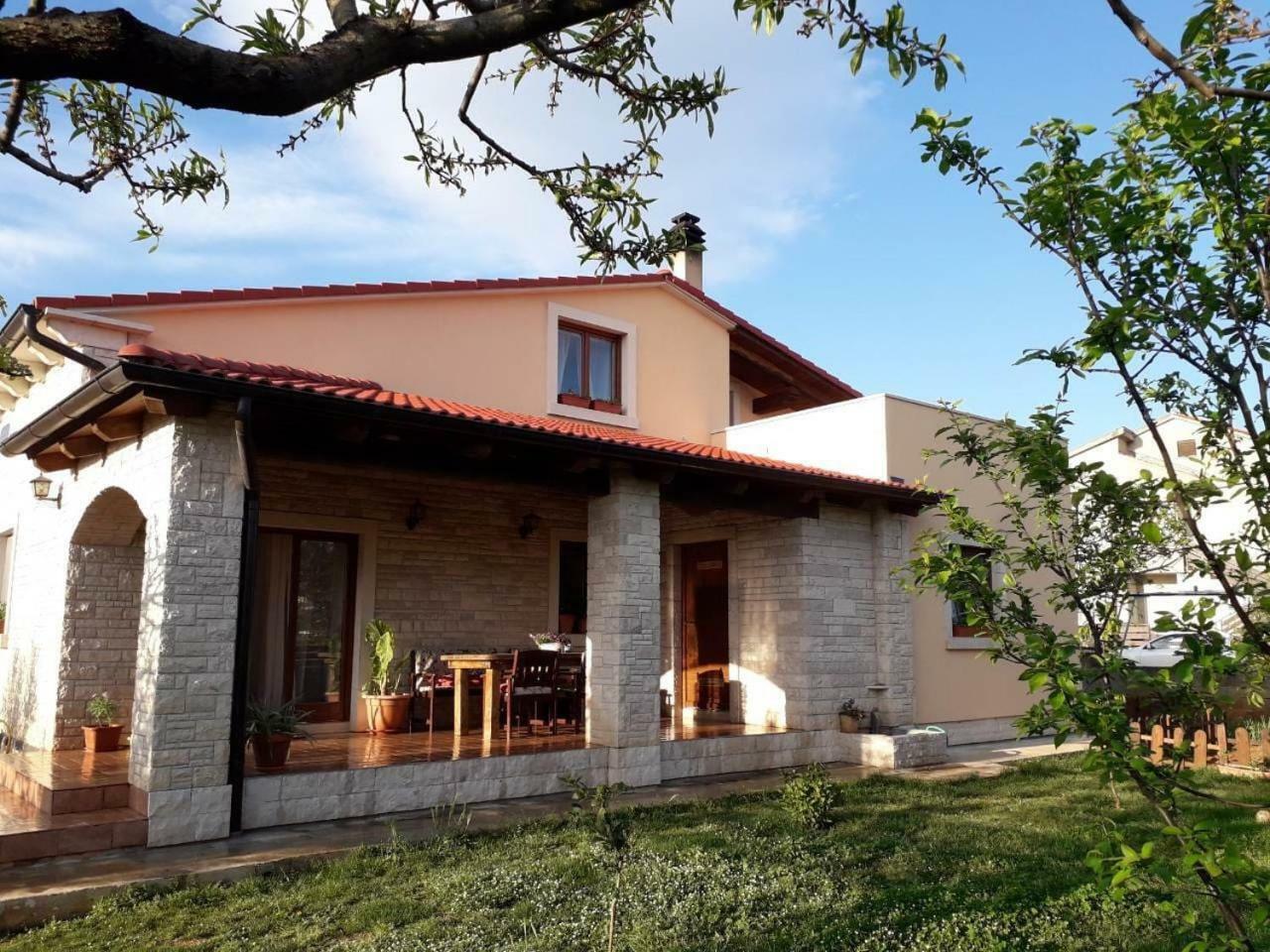 מדולין Apartman Ulika מראה חיצוני תמונה
