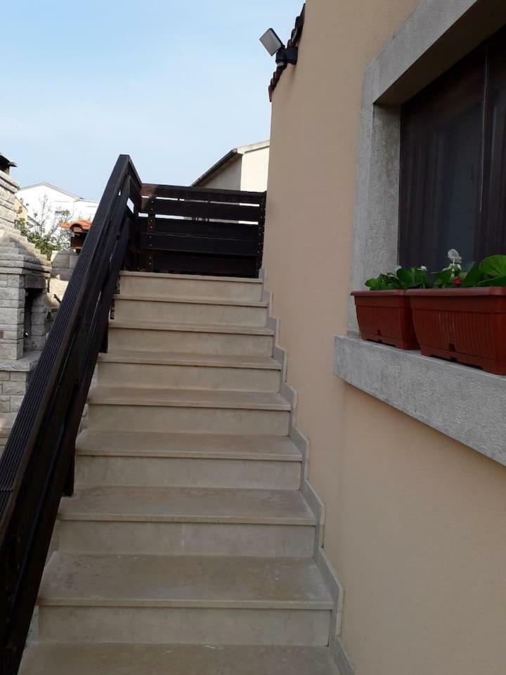 מדולין Apartman Ulika מראה חיצוני תמונה